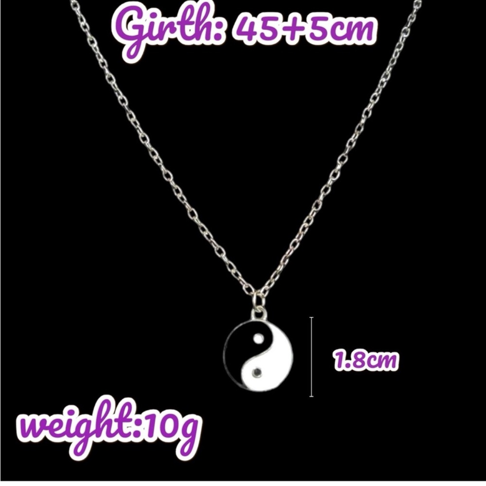 Ying Yang Double Sided Black and White Pendant Necklace Silver Chain NWT - Picture 3 of 6